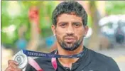  ?? PTI ?? Wrestler Ravi Dahiya with his silver medal.