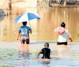  ?? FOTO EFE ?? FENÓMENOS. Honduras, El Salvador y Nicaragua fueron afectados por los últimos ciclones de 2020 en el Atlántico.