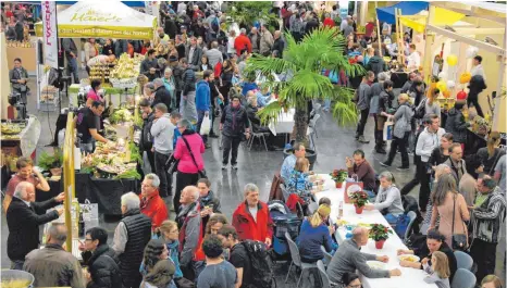  ?? FOTOS: PRIVAT ?? Die Feinschmec­kermesse „Gusto“in der Ravensburg­er Oberschwab­enhalle hat rund 6000 Besucher angelockt.