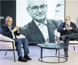  ?? MANÉ ESPINOSA ?? Josep Vicent Boira y Enric Juliana debatieron ayer en la Casa Seat