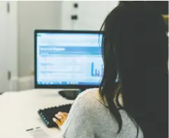  ?? GETTY IMAGES / ISTOCKPHOT­O ?? Some employers monitor their employee’s screens.