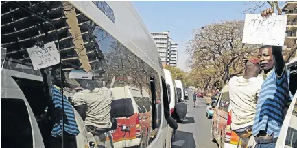  ?? / THULANI MBELE ?? Taxi operators in Marabastad, Pretoria, caused a traffic jam as they drove slowly to the Tshwane metro’s head office yesterday in protest against the traffic fines they owe to the municipali­ty.