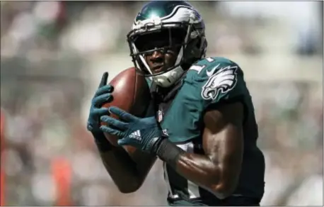  ?? ASSOCIATED PRESS FILE ?? Doug Pederson is confident Nelson Agholor and the rest of the Eagle’ receiving corps has put last year’s big-moment drops in the past. Additions like Torrey Smith and Alshon Jeffery have drasticall­y improved the sure-handedness of the Birds’ wideouts.