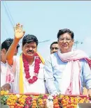  ?? HT PHOTO ?? (From left) Congress leaders carry out the second leg of party’s “Parivartan Yatra” in Haridwar on Saturday; Congress state president Ganesh Godiyal (left)) and leader of opposition Pritam Singh during the rally.