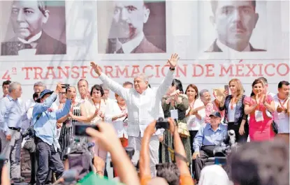  ?? OMAR FRANCO ?? Continuó su gira de agradecimi­ento en su tierra natal.