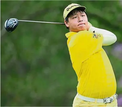  ??  ?? Off it goes: Victor Ng Yu Kai hitting a shot during the first round of the Malaysian Amateur Open at the Sultan Abdul Aziz Shah Golf Club in Shah Alam yesterday.