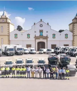  ?? Foto: Rathaus Estepona ?? Präsentati­on der modernen Fahrzeuge.