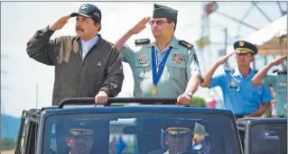  ??  ?? DIFERENTES.
Mauricio Macri supo construir una alternativ­a al populismo autoritari­o. La oposición a Ortega en Nicaragua, o a Maduro en Venezuela, no supo hacerlo.