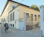  ??  ?? La scuola secondaria di primo grado Cameroni di Treviglio