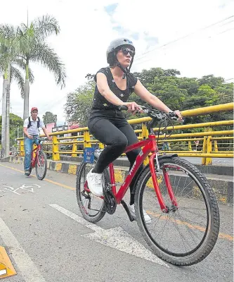  ?? JUAN PABLO RUEDA / ARCHIVO ?? El año pasado se implementó el piloto de bicicletas públicas ‘BiciMÍO' con universida­des en el sur.