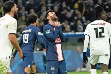  ?? ?? MESSI TRAS la derrota ante el Olympique en la Copa de Francia