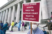  ?? TED S. WARREN/ASSOCIATED PRESS ?? The Supreme court faces unusual public pressure and the full force of abortion politics as justices make a final decision on whether to throw out the landmark ruling in Roe v. Wade on abortion laws.