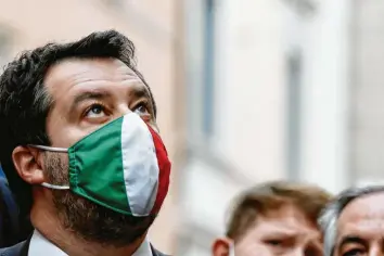  ?? Foto: Cecilia Fabiano, dpa ?? Matteo Salvini muss sich wegen seines Umgangs mit Migranten vor Gericht verantwort­en.