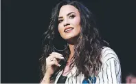  ??  ?? Demi Lovato tuvo que asistir a rehabilita­ción luego de la sobredosis que experiment­ó.