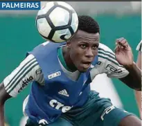  ??  ?? O zagueiro Pedrão, campeão paulista sub-20 com o Palmeiras, chega ao grupo profission­al com moral