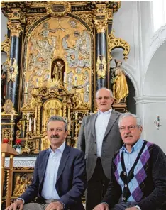  ?? Foto: Gertrud Adlassnig ?? Alles für die Frauenkirc­he: Der neue Vorstand (von links) mit Robert Hartinger, Mirko Cavar und Udo Drexel will weiter an einem Strang ziehen.