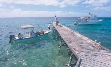  ??  ?? 7 Pull into the public jetty at East Wallabi and explore the island.