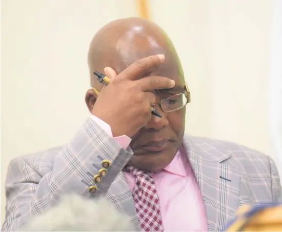  ?? Picture: Tracy Lee Stark ?? HEADACHE. Health Minister Aaron Motsoaledi at a press conference yesterday about the outbreak of listeriosi­s.