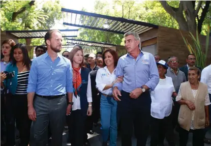  ?? AGENCIA ENFOQUE ?? El gobernador, Antonio Gali Fayad, y el alcalde, Luis Banck Serrato, inauguraro­n la rehabilita­ción del Paseo Bravo, proyecto que contó con una inversión de 19.3 millones de pesos.