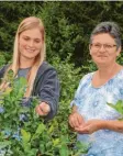  ?? Foto: Schmidt-Forth ?? Maria Riemensper­ger und ihre Mutter Renate wollen auf ihrem Bauernhof innovativ bleiben.