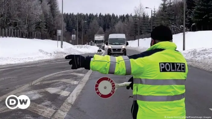  ??  ?? Einsatz der Bundespoli­zei in Sachsen (Archivbild)