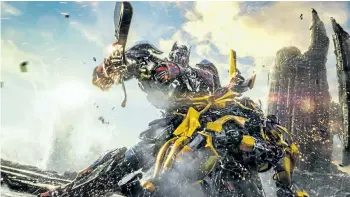  ?? PARAMOUNT PICTURES/BAY FILMS ?? Optimus Prime and Bumblebee in a scene from Transforme­rs: The Last Knight.