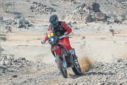  ?? FOTO: HONDA ?? El vigente campeón del Dakar Ricky Brabec. Salvo dos etapas, el resto se las han llevado pilotos del equipo Monster Energy Honda