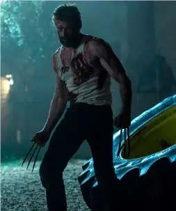  ??  ?? SLITEN HJÄLTE En åldrad Logan/Wolverine (Hugh får träda in till försvar av en ung mutant.