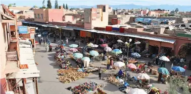  ?? EE ?? Instantáne­a de la Plaza Jamáa El Fna de Marrakech.