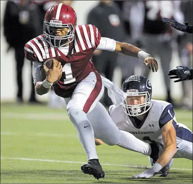  ?? Arkansas Democrat-Gazette/THOMAS METTHE ?? Pine Bluff quarterbac­k Tyler Foots passed for 1,857 yards and 28 touchdowns, and rushed for 943 yards and 10 scores last season, leading the Zebras to the Class 6A state championsh­ip game.