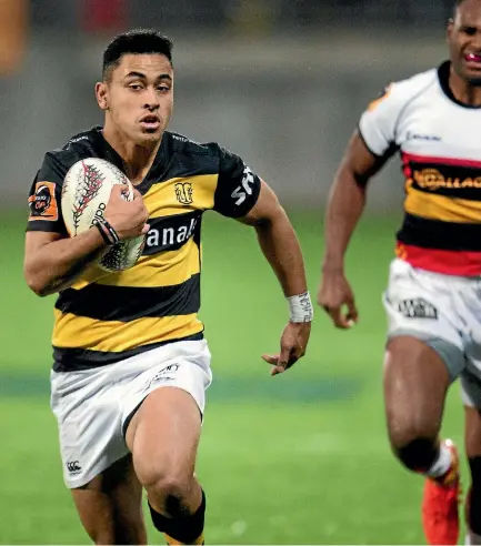  ?? ANDY JACKSON/STUFF ?? Stephen Perofeta will again be a key figure in the Taranaki backline when they face Wellington.