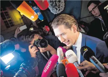  ?? FOTO: AFP ?? Mit 31 Jahren auf dem Weg zur Kanzlersch­aft: Wahlsieger Sebastian Kurz am Sonntagabe­nd in Wien.
