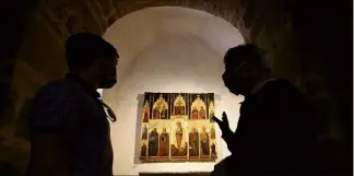  ?? (Photos Philippe Arnassan) ?? Le retable de Jacques Durandi, peintre niçois, dédié à sainte Marguerite est un passage clé de la visite de la cathédrale Saint-Léonce de Fréjus.