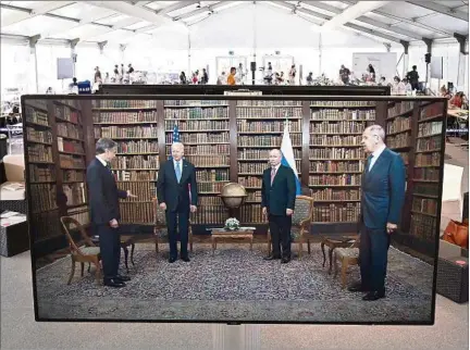  ??  ?? CUMBRE. Antony Bliken, Joe Biden, Vladimir Putin y Sergei Lavrov reunidos el miércoles en la Villa La Grange, situada en Ginebra.
