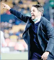  ?? Foto @ClubPuebla­MX ?? El técnico argentino Nicolás Larcamón sigue la cosecha de elogios por el juego que despliegan los camoteros.