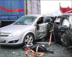  ??  ?? Tre mennesker blev dræbt i den tragiske ulykke på motorvejen mellem Horsens og Hedensted i fredags.
