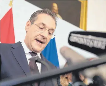  ?? FOTO: AFP ?? Heinz-Christian Strache sieht sich nach der Veröffentl­ichung des Skandalvid­eos als Opfer.