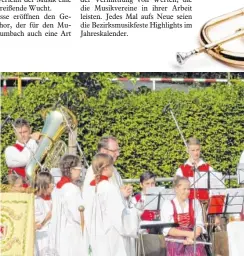  ??  ?? Weihbischo­f Florian Wörner zelebriert­e den Festgottes­dienst auf der Stadtsaalw­iese un Sonntags beim Krumbacher Bezirksmus­ikfest.
