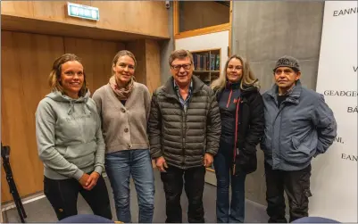  ?? FOTO: ARE BERGSET ELVESTAD ?? STYRET TIL MANNDALEN BASSENG AS. FRA VENSTRE: Katarina Niva (Cahput Siida), Stine Solstad (MUIL), styreleder Åge Berton Pedersen Vatne, Lisa Marie Solbakken (Cahput Siida), og varamedlem Tor Nilsen. Pedersen Vatne og Nilsen var selv med å bygge det som da het Manndalen bygdehus og basseng på dugnad.