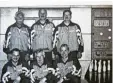  ??  ?? Kreispokal­sieger 2000 wurden die Sportkegle­r des TV Lauingen (hinten, von links): Hermann Kling, Rudi Weber, Thomas Rieger; (vorne, von links) Martin Rehm, Anton Kaiser und Jürgen Kling.