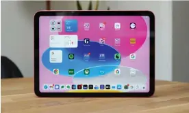  ?? Photograph: Samuel Gibbs/The Guardian ?? New iPad redesign catches up with higher-end models, creating highly-capable tablet that costs just a bit too much.