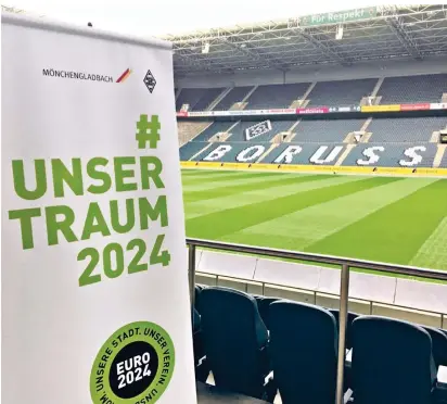  ?? FOTO: JANNIK
SORGATZ ?? Der Traum platz
te jäh: Für die EM 2024 erhielten aus Nordrhein-Westfalen die Stadien in Köln, Düsseldorf, Dortmund und Gelsenkirc­hen den Zuschlag. Mönchengla­dbach landete im Bewerber-Ranking nur auf dem 13. Platz.