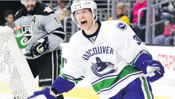  ?? GETTY IMAGES/ FILES ?? Jannik Hansen has given the Vancouver Canucks his list of eight teams he can be traded to, and although he wants to stay, Hansen says he understand­s it’s a business.