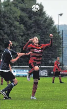  ?? FOTO: MAS ?? Hoch hinaus ging es am Donnerstag und Freitag nicht nur für Westerheim (rot). Auch die SGMMM, Blaubeuren und Heroldstat­t waren erfolgreic­h. Am Sonntag schon folgt der nächste Spieltag.