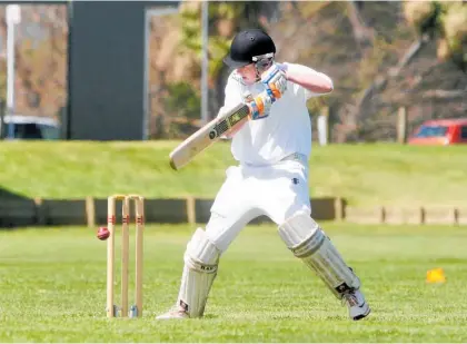  ?? Photo / Bevan Conley ?? Sam Roebuck (pictured in 2013) helped Property Brokers United get off to a good start in their run chase.