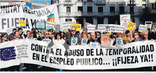  ?? BALLESTERO­S / EP ?? Manifestac­ión de interinos en Madrid en febrero del pasado año.