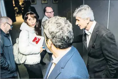  ?? LLIBERT TEIXIDÓ ?? Los portavoces de Metges de Catalunya y los directores del ICS y del Catsalut tras la firma del pacto