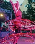  ?? Foto: Annette Zoepf ?? Das Straßenkün­stlerfesti­val „La Strada“lockt tausende Besucher in die Stadt. Un ser Bild gibt einen Eindruck vom vergan genen Jahr.
