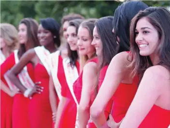  ??  ?? Lison Di Martino, Miss Seine-et-Marne, en lice pour l’écharpe de Miss Ile-de-France 2017 qui sera décernée le samedi 14 octobre à Provins.