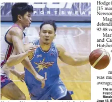  ?? D-LEAGUE IMAGE ?? Marinero Skipper Juan Gomez de Liaño drives to the basket versus CEU Scorpion Lenard Santiago.